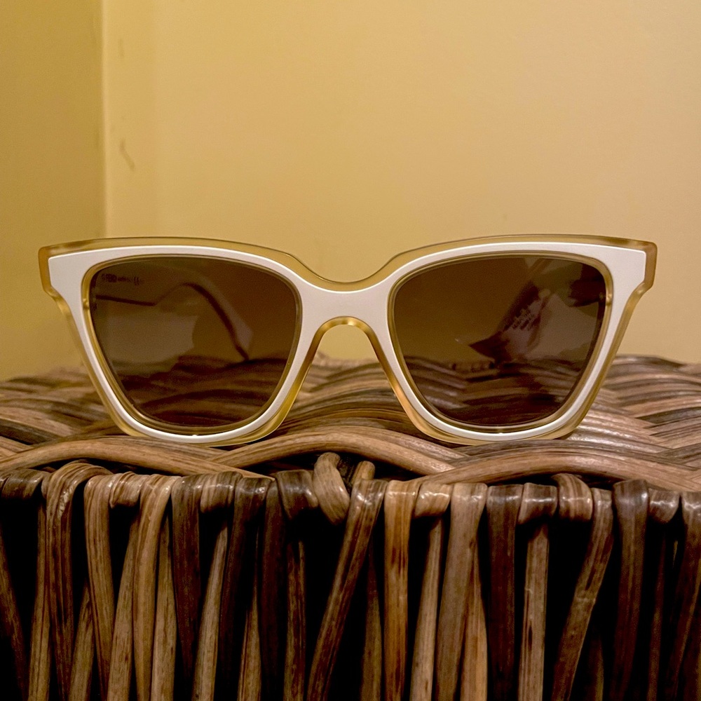 FENDI Brand new white stylish cat eye sunglasses.